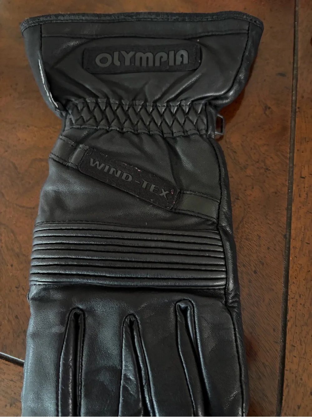 Black Leather Wind-Tex Gloves with velcro wrist!